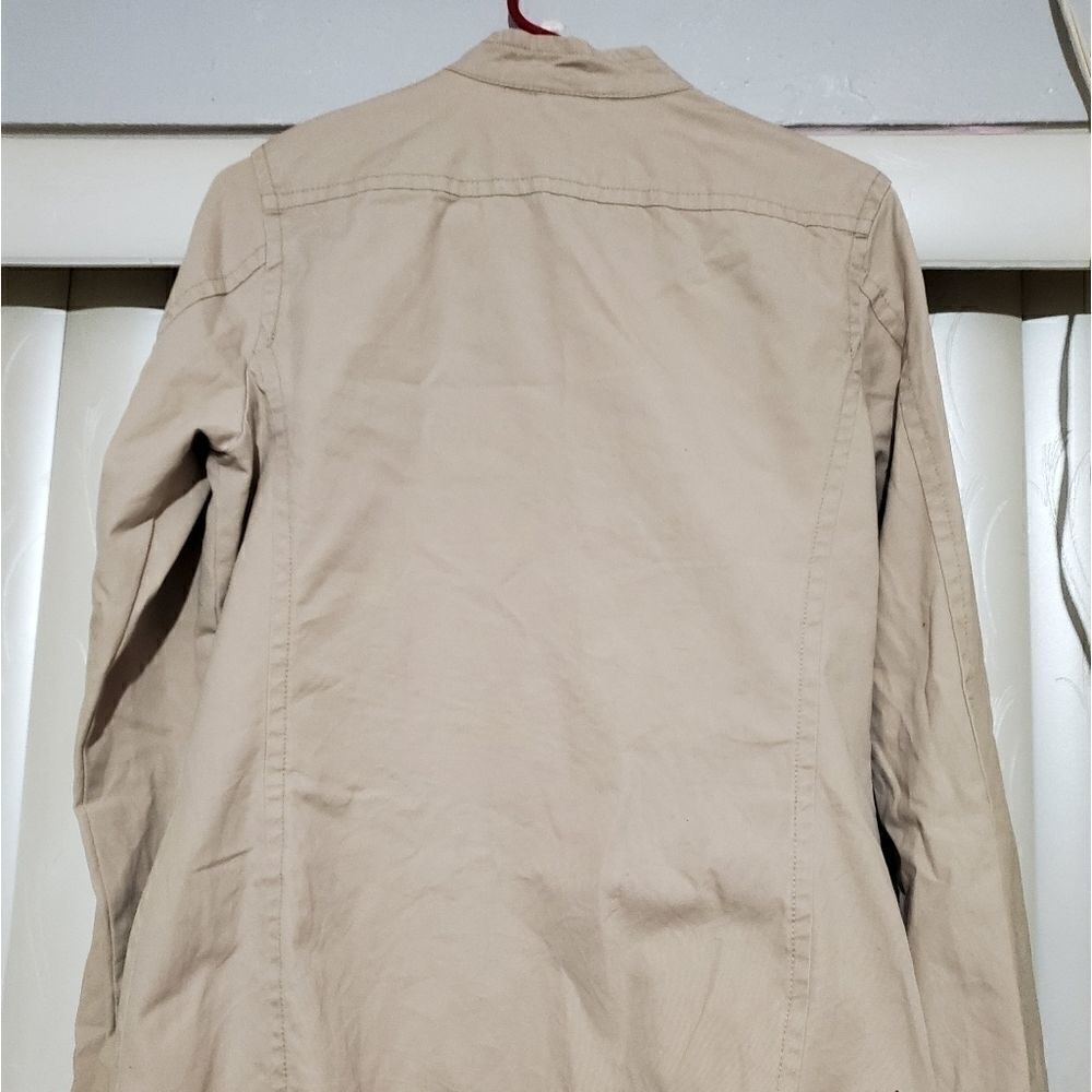 Gap buttonup khaki jacket  - Picture 7 of 11